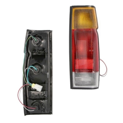 NISSAN NAVARA PICKUP D21 85- LAMPA PRAWA TYLNA PRAWY TYŁ B6550-25G60